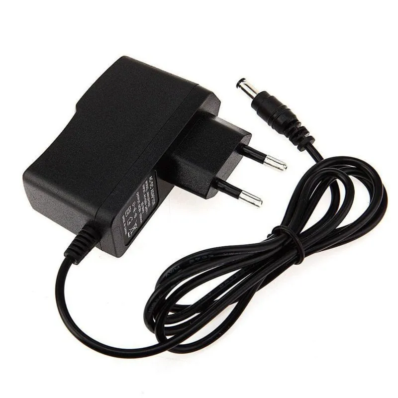 Netzteil 9V DC 2A Adapter 5.5mm x 2.5mm Jack